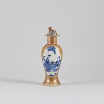 1320 7351 VASE AND COVER